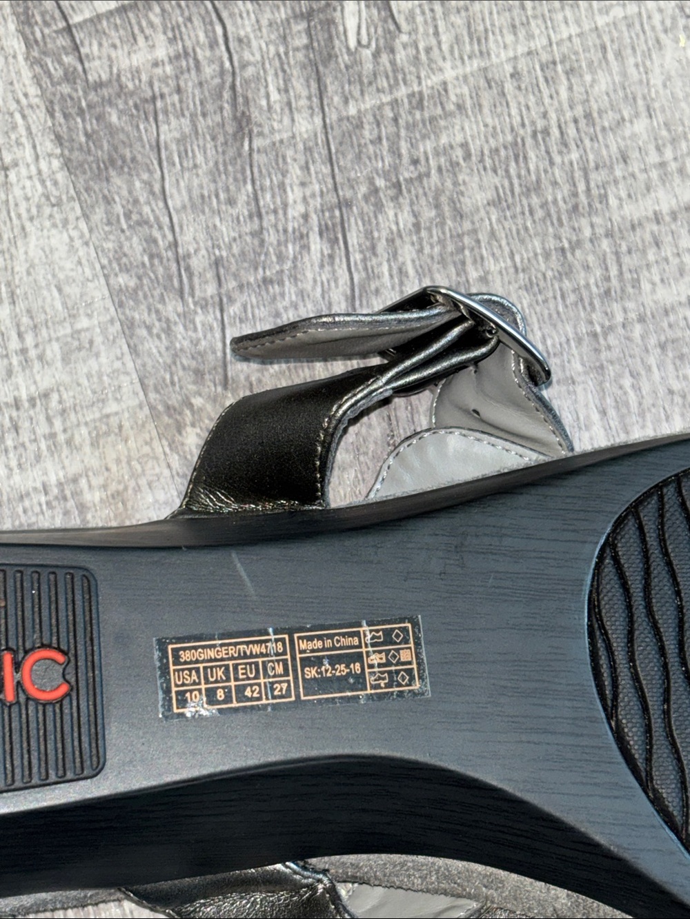 Vionic Alanis Toe-Post Wedge - Picture 7 of 7